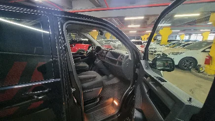 Volkswagen Caravelle photo-8